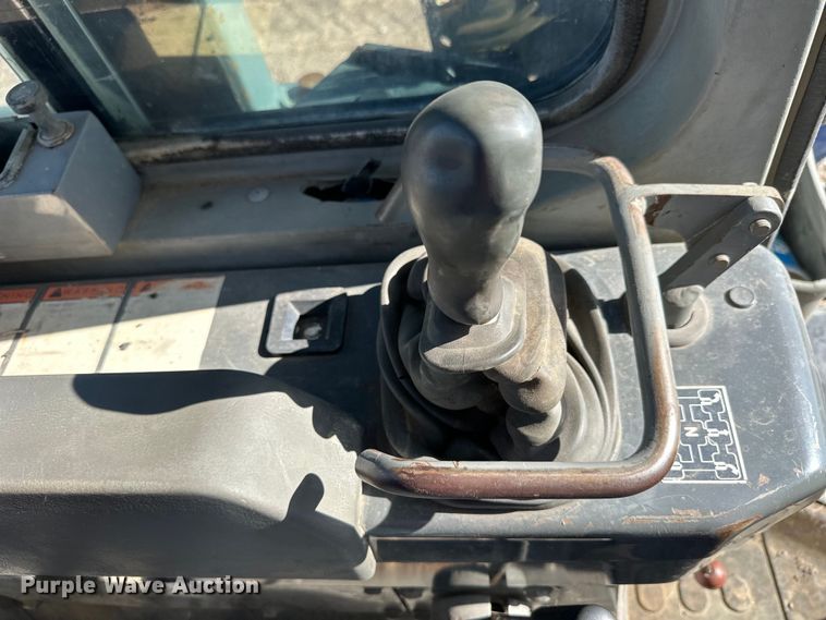 image for item OE9200 1999 Komatsu  D41P-6 dozer