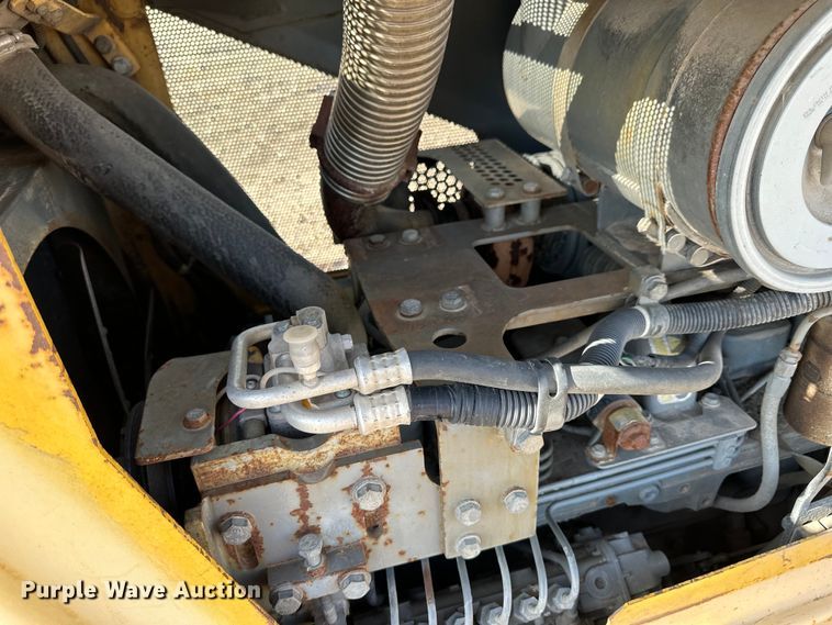 image for item OE9200 1999 Komatsu  D41P-6 dozer