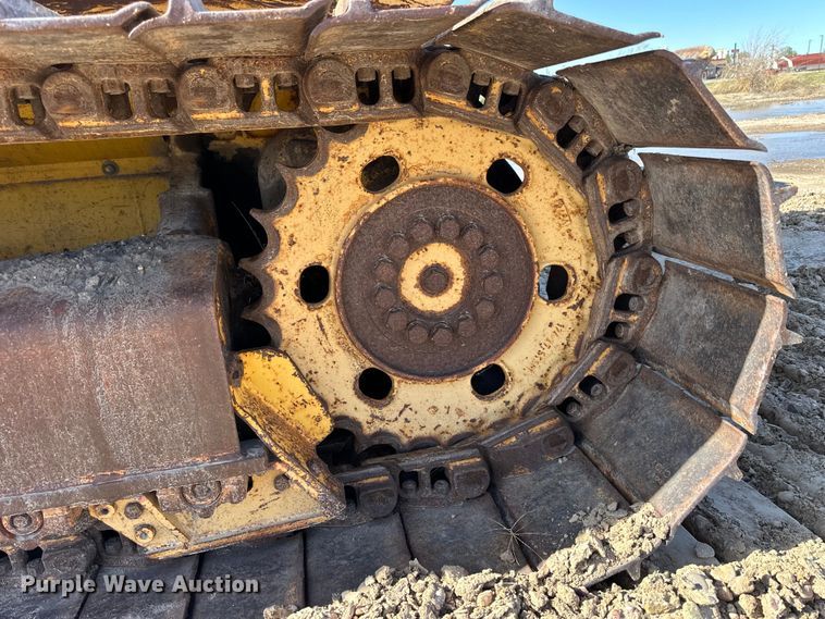 image for item OE9200 1999 Komatsu  D41P-6 dozer