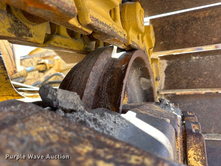 image for item OE9200 1999 Komatsu  D41P-6 dozer