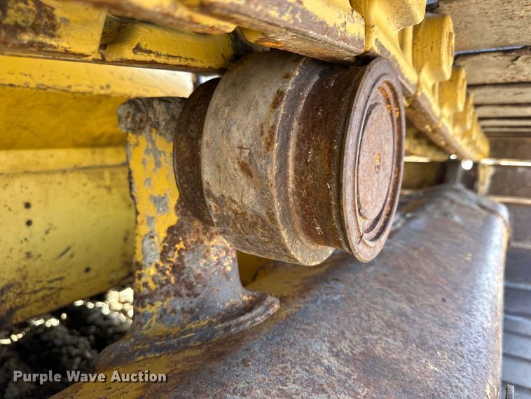 image for item OE9200 1999 Komatsu  D41P-6 dozer