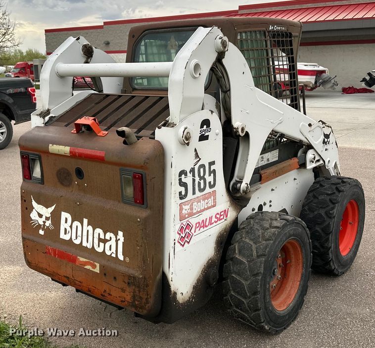 image for item OE9201 2008 Bobcat S185 skid steer loader