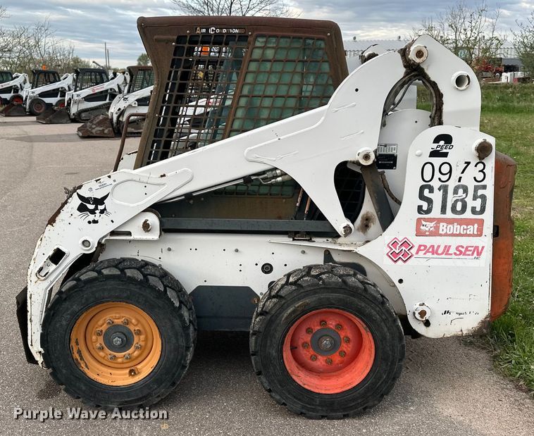 image for item OE9201 2008 Bobcat S185 skid steer loader