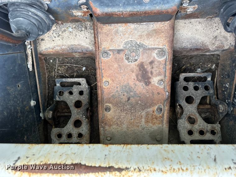 image for item OE9201 2008 Bobcat S185 skid steer loader