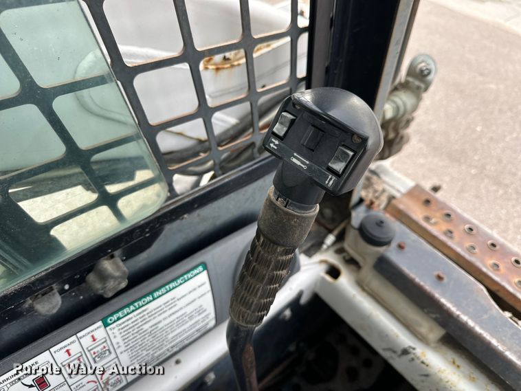 image for item OE9201 2008 Bobcat S185 skid steer loader