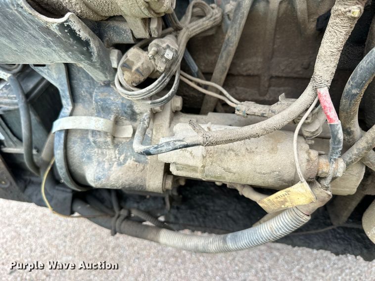 image for item OE9201 2008 Bobcat S185 skid steer loader