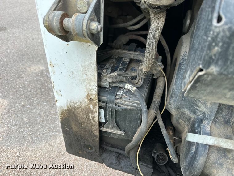 image for item OE9201 2008 Bobcat S185 skid steer loader