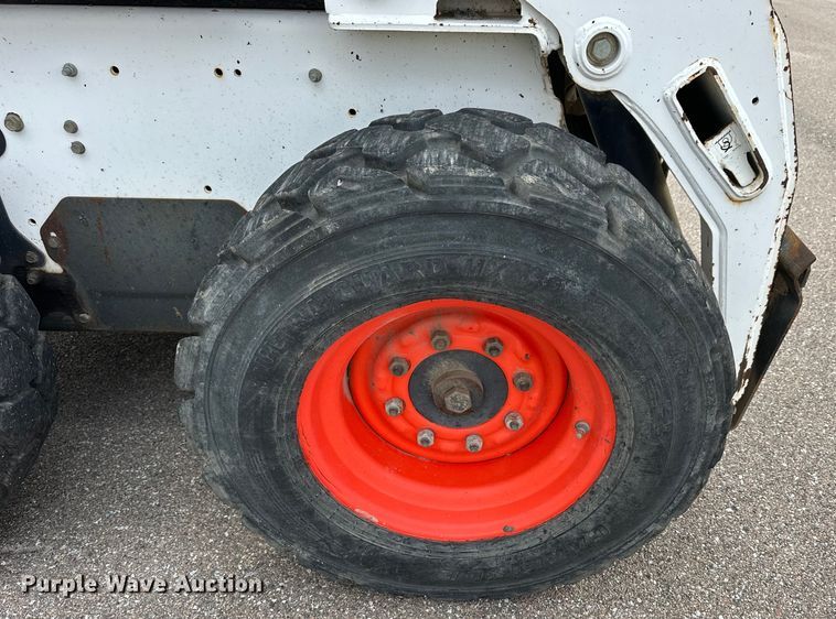 image for item OE9201 2008 Bobcat S185 skid steer loader