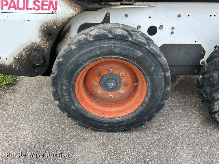 image for item OE9201 2008 Bobcat S185 skid steer loader