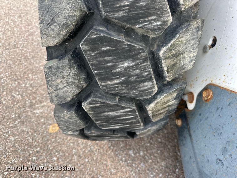 image for item OE9201 2008 Bobcat S185 skid steer loader