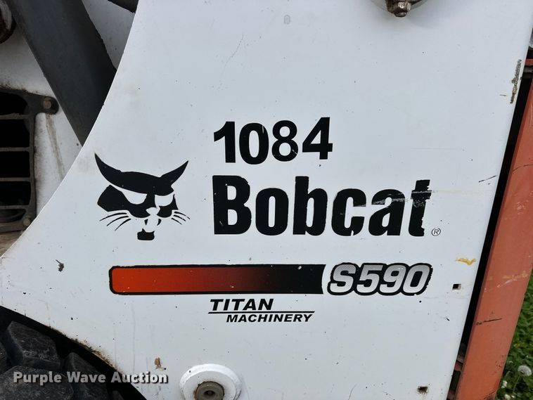 image for item OE9202 2016 Bobcat S590 skid steer loader