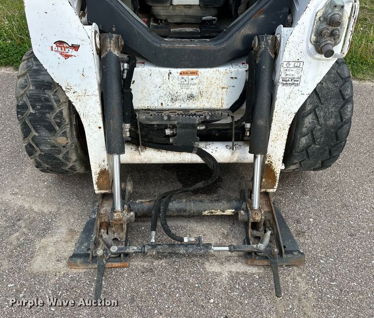 image for item OE9202 2016 Bobcat S590 skid steer loader