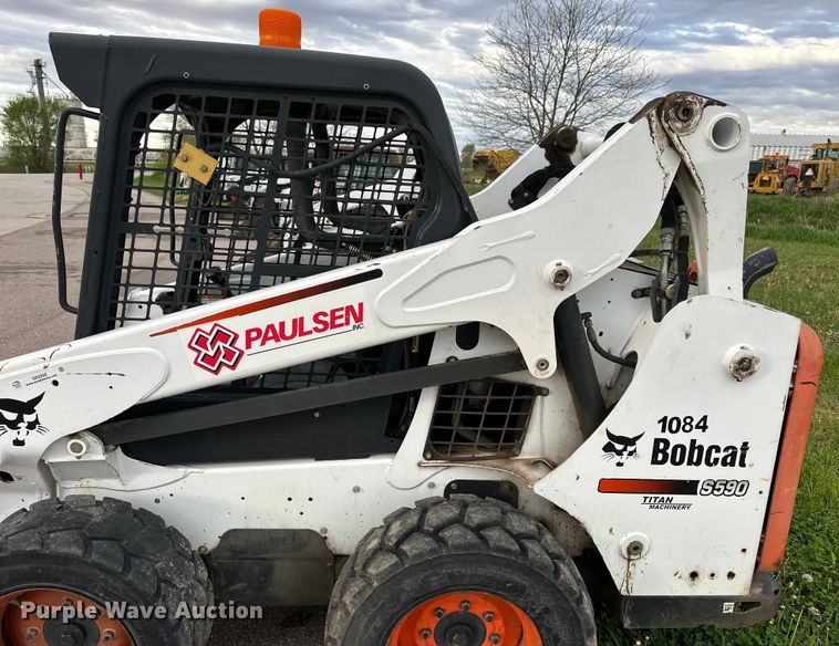 image for item OE9202 2016 Bobcat S590 skid steer loader