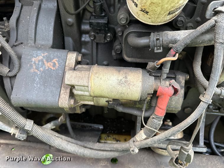 image for item OE9202 2016 Bobcat S590 skid steer loader