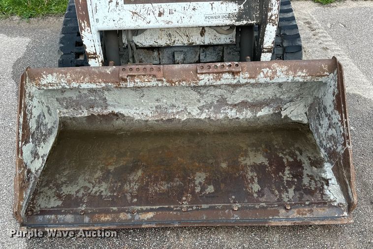 image for item OE9203 2008 Bobcat T190 tracked skid steer loader