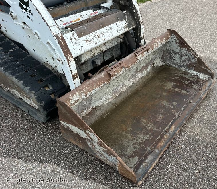 image for item OE9203 2008 Bobcat T190 tracked skid steer loader
