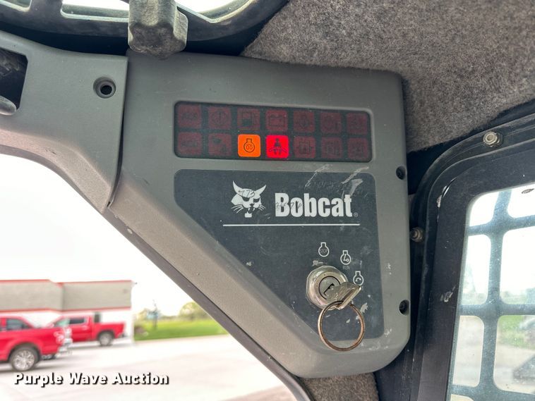 image for item OE9203 2008 Bobcat T190 tracked skid steer loader