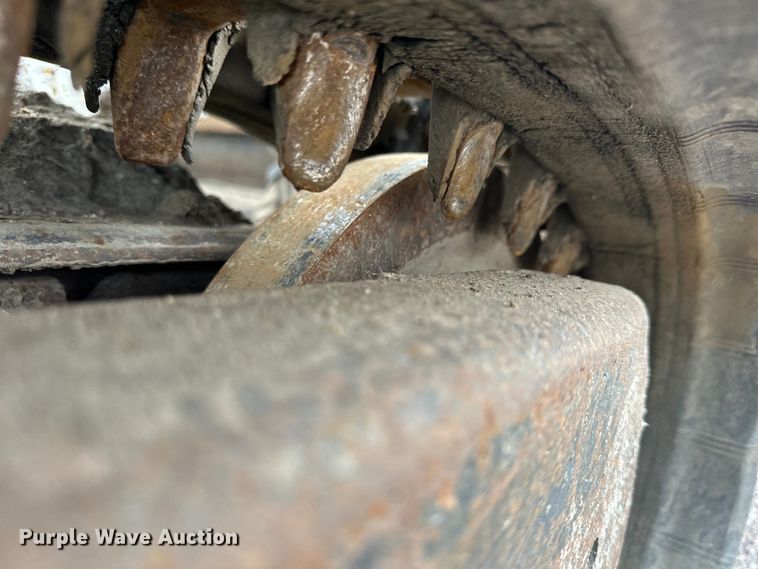 image for item OE9203 2008 Bobcat T190 tracked skid steer loader