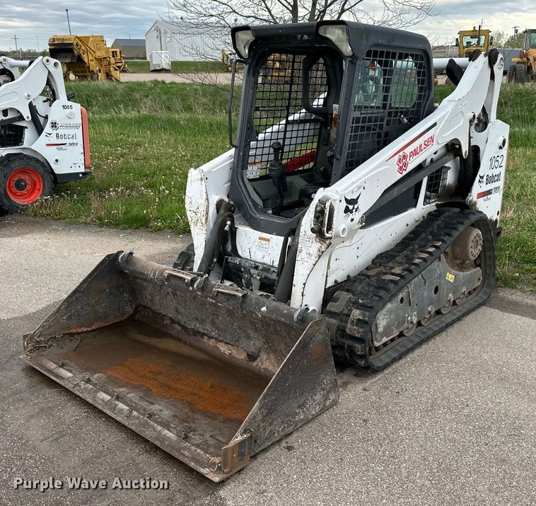 image for item OE9204 2015 Bobcat T590 tracked skid steer loader