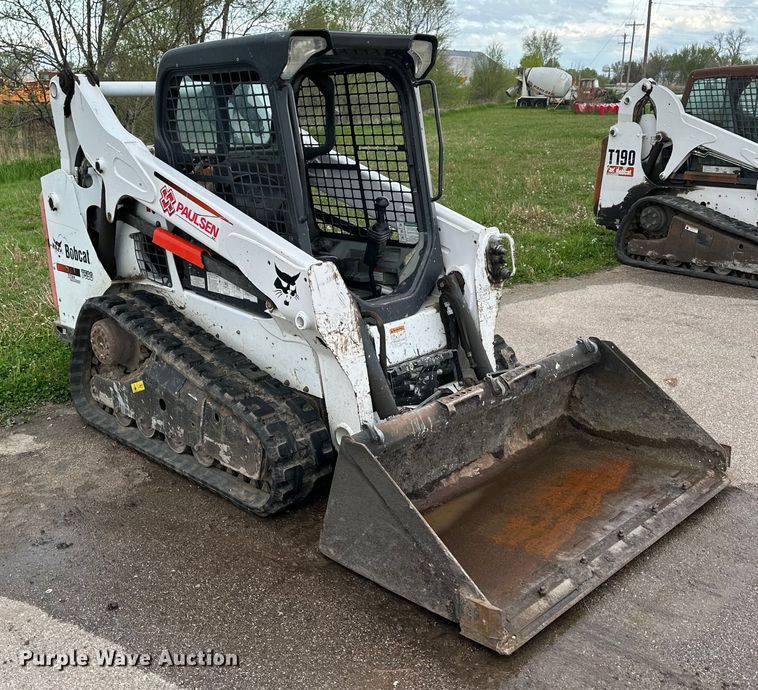 image for item OE9204 2015 Bobcat T590 tracked skid steer loader