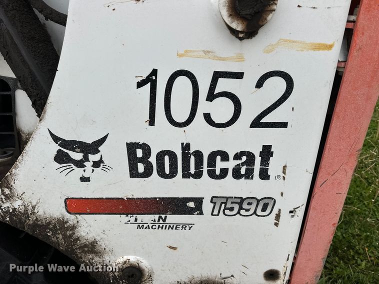 image for item OE9204 2015 Bobcat T590 tracked skid steer loader