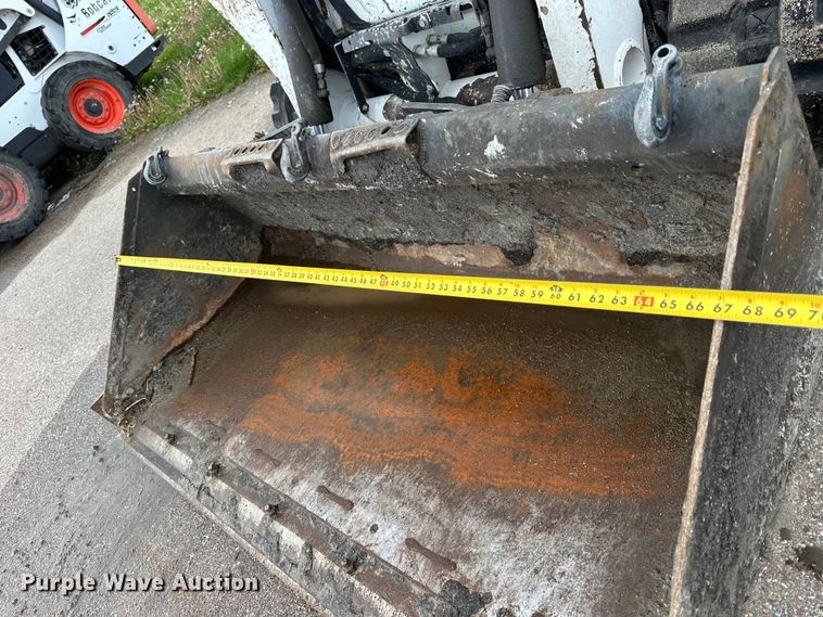 image for item OE9204 2015 Bobcat T590 tracked skid steer loader