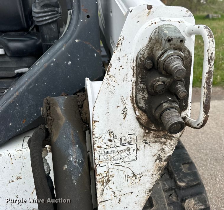 image for item OE9204 2015 Bobcat T590 tracked skid steer loader
