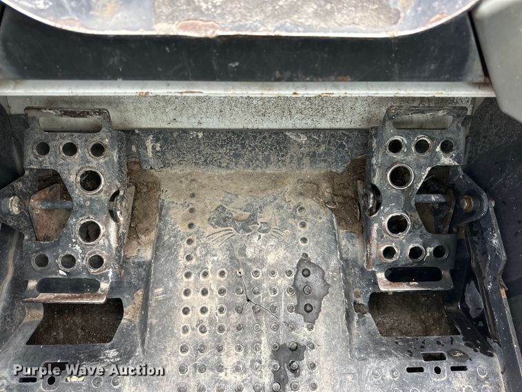 image for item OE9204 2015 Bobcat T590 tracked skid steer loader