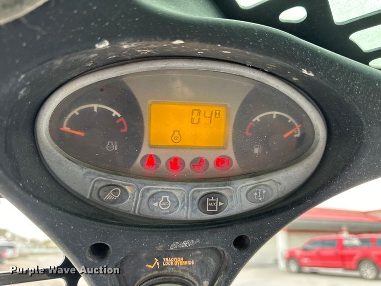 image for item OE9204 2015 Bobcat T590 tracked skid steer loader