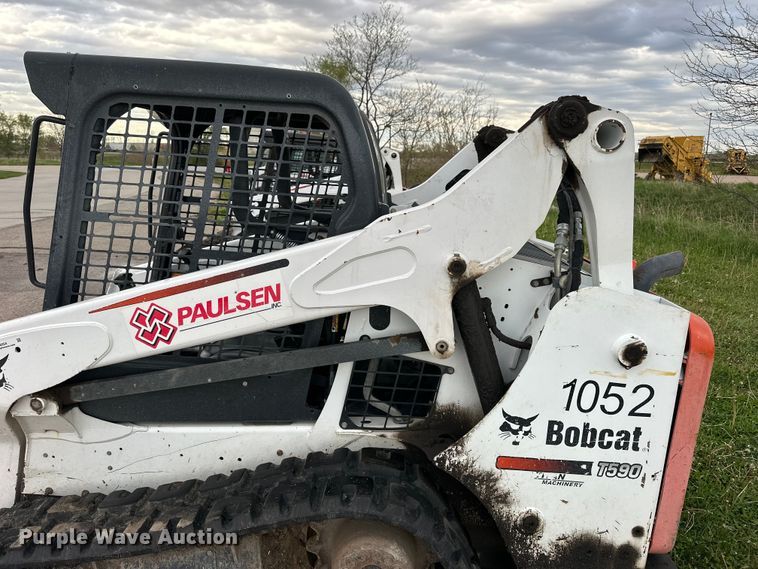image for item OE9204 2015 Bobcat T590 tracked skid steer loader