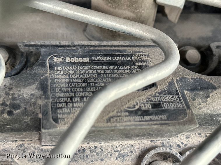 image for item OE9204 2015 Bobcat T590 tracked skid steer loader