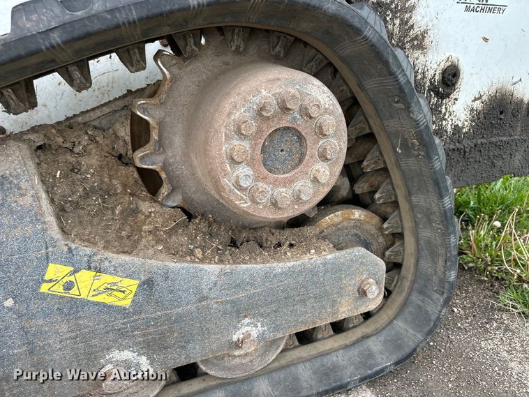 image for item OE9204 2015 Bobcat T590 tracked skid steer loader