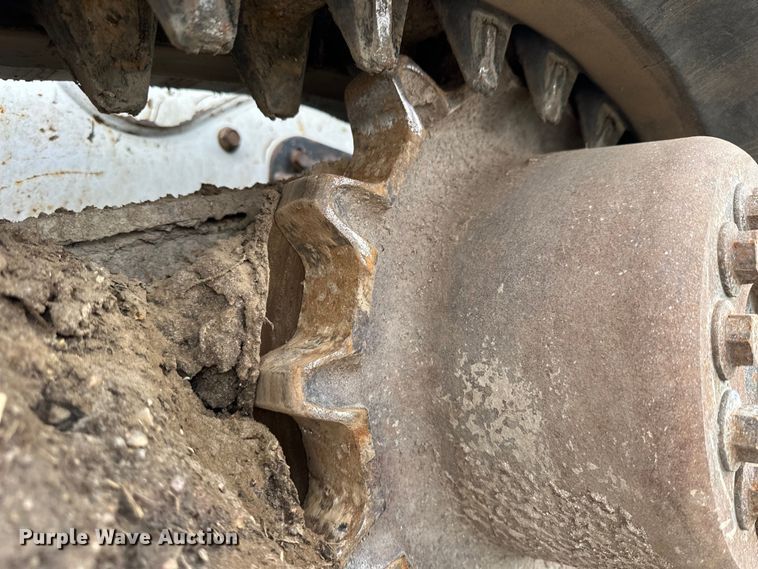 image for item OE9204 2015 Bobcat T590 tracked skid steer loader