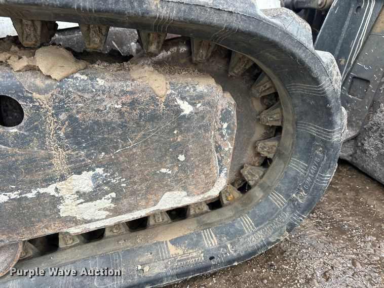 image for item OE9204 2015 Bobcat T590 tracked skid steer loader