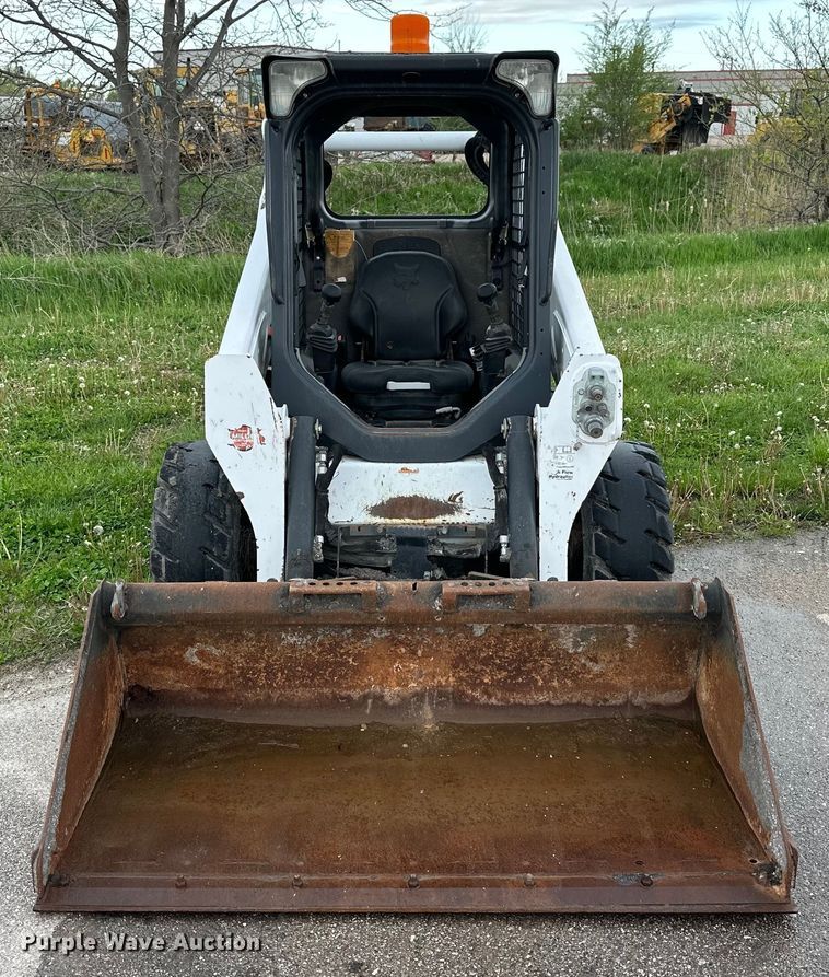 image for item OE9205 2016 Bobcat S590 skid steer loader
