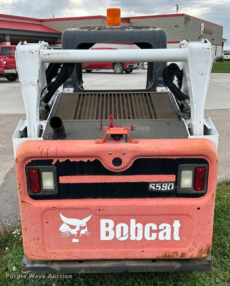 image for item OE9205 2016 Bobcat S590 skid steer loader