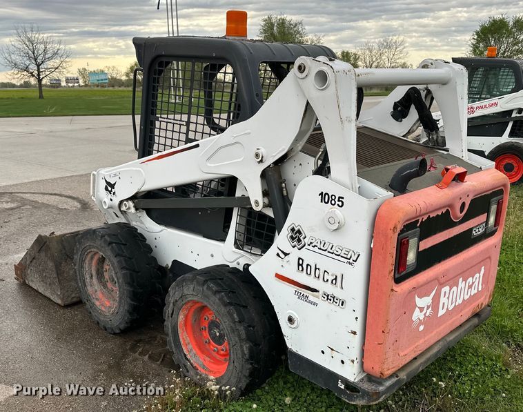 image for item OE9205 2016 Bobcat S590 skid steer loader