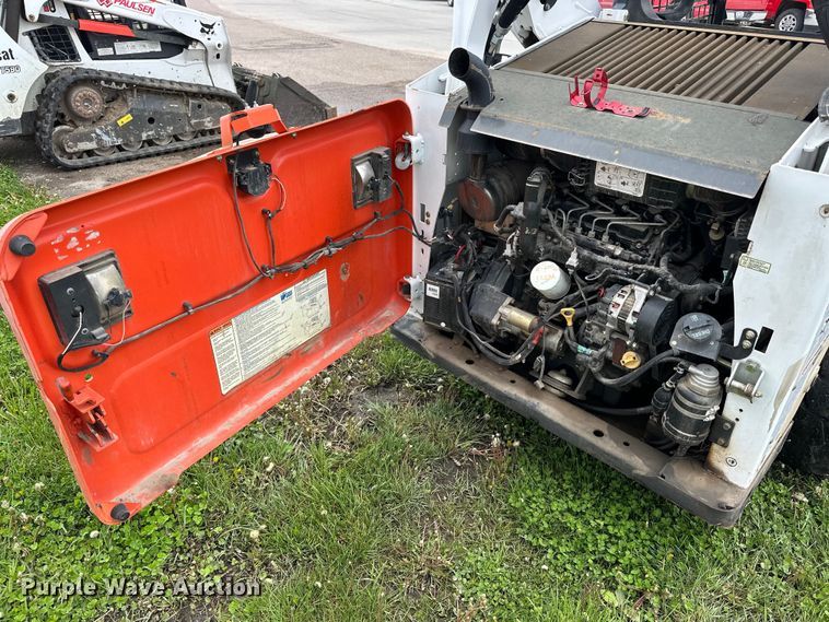 image for item OE9205 2016 Bobcat S590 skid steer loader