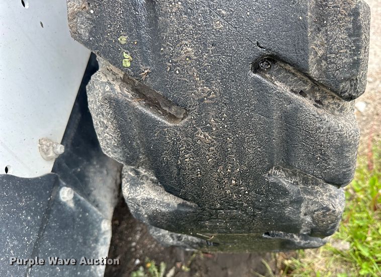 image for item OE9205 2016 Bobcat S590 skid steer loader