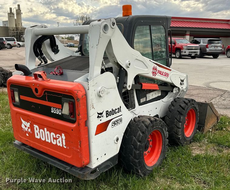 image for item OE9206 2017 Bobcat S590 skid steer loader