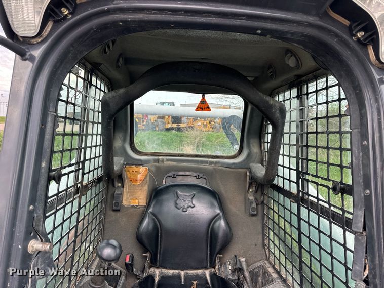 image for item OE9206 2017 Bobcat S590 skid steer loader