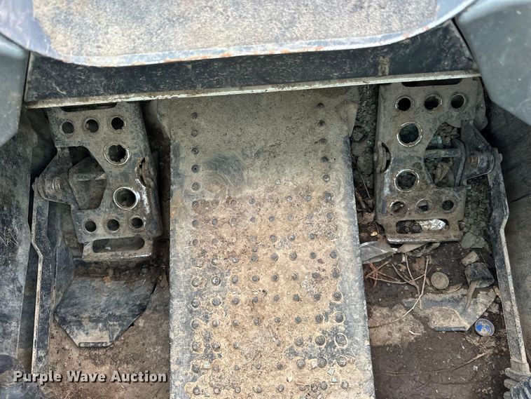 image for item OE9206 2017 Bobcat S590 skid steer loader