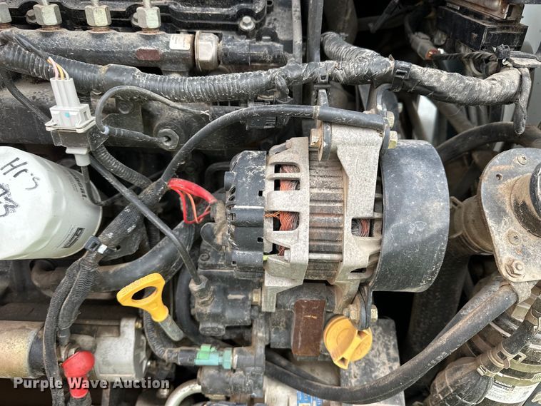 image for item OE9206 2017 Bobcat S590 skid steer loader