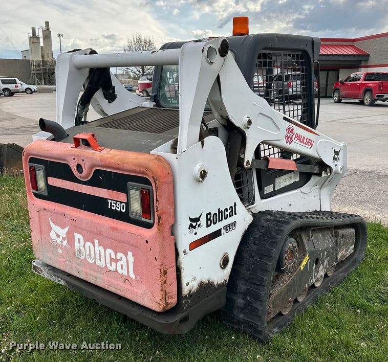 image for item OE9207 2014 Bobcat T590 tracked skid steer loader