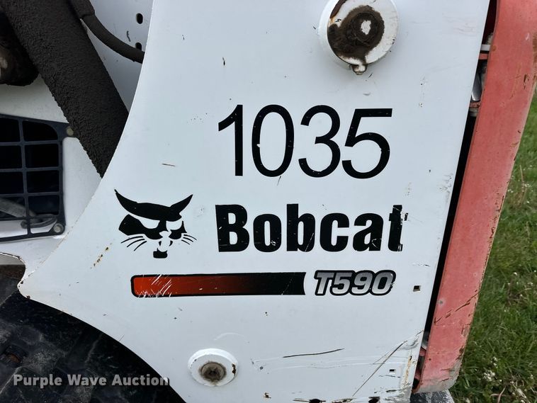 image for item OE9207 2014 Bobcat T590 tracked skid steer loader