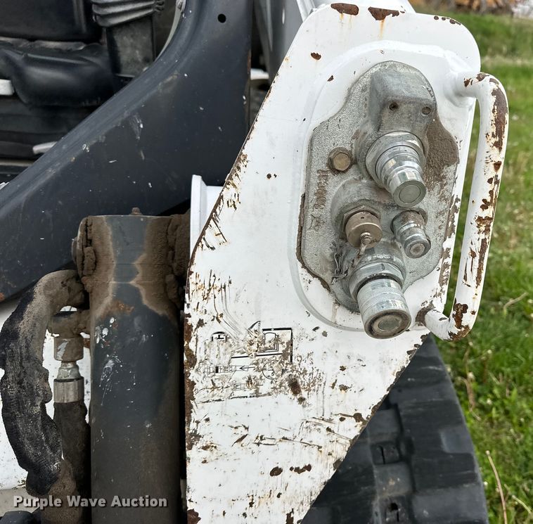 image for item OE9207 2014 Bobcat T590 tracked skid steer loader