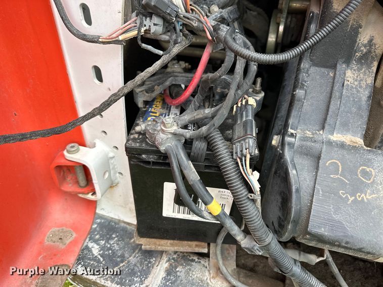 image for item OE9207 2014 Bobcat T590 tracked skid steer loader