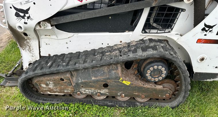 image for item OE9207 2014 Bobcat T590 tracked skid steer loader