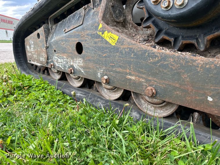 image for item OE9207 2014 Bobcat T590 tracked skid steer loader