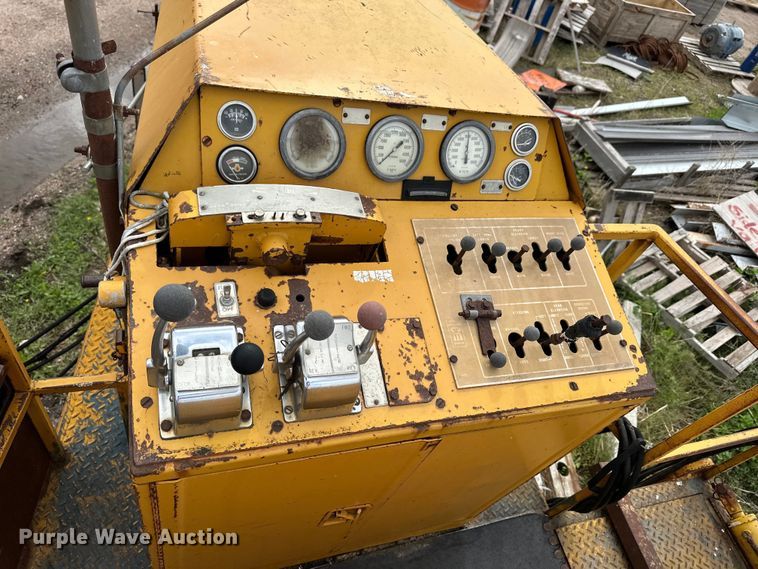 image for item OE9212 1992 CMI TR225 trimmer